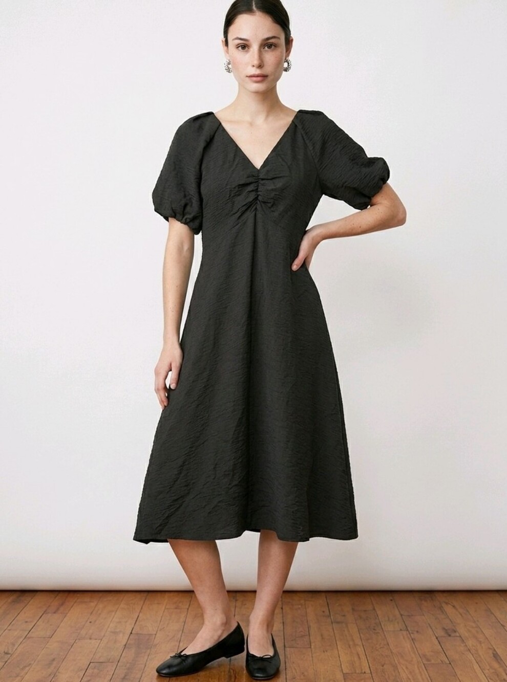 Bohme Black Textured V-Neck Midi Dress with Puff Sleeves Size M